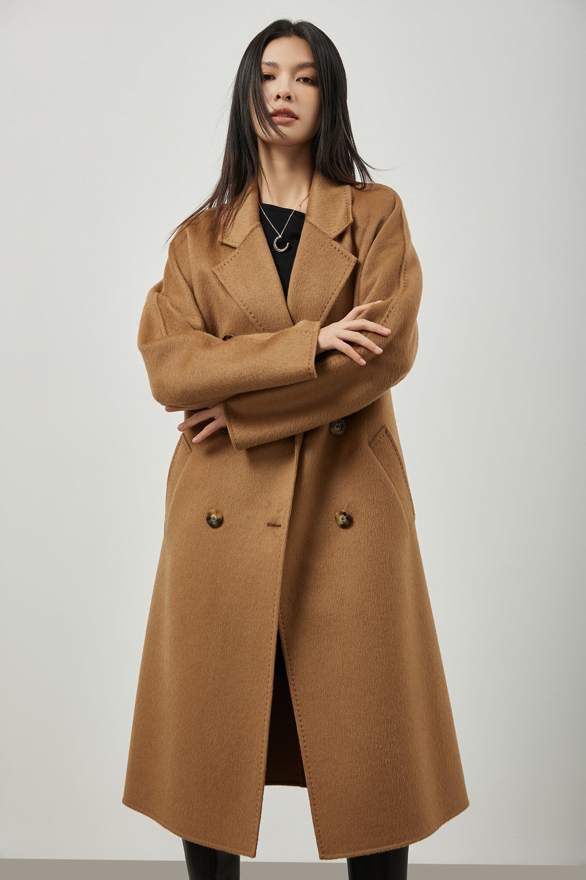 Manteau long en laine, soie et poil de chameau