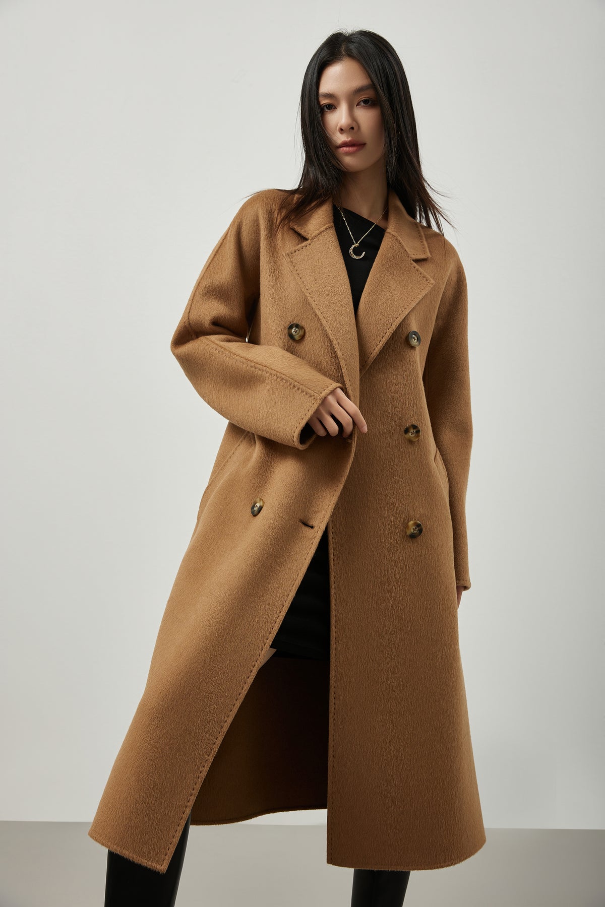 Manteau long en laine, soie et poil de chameau