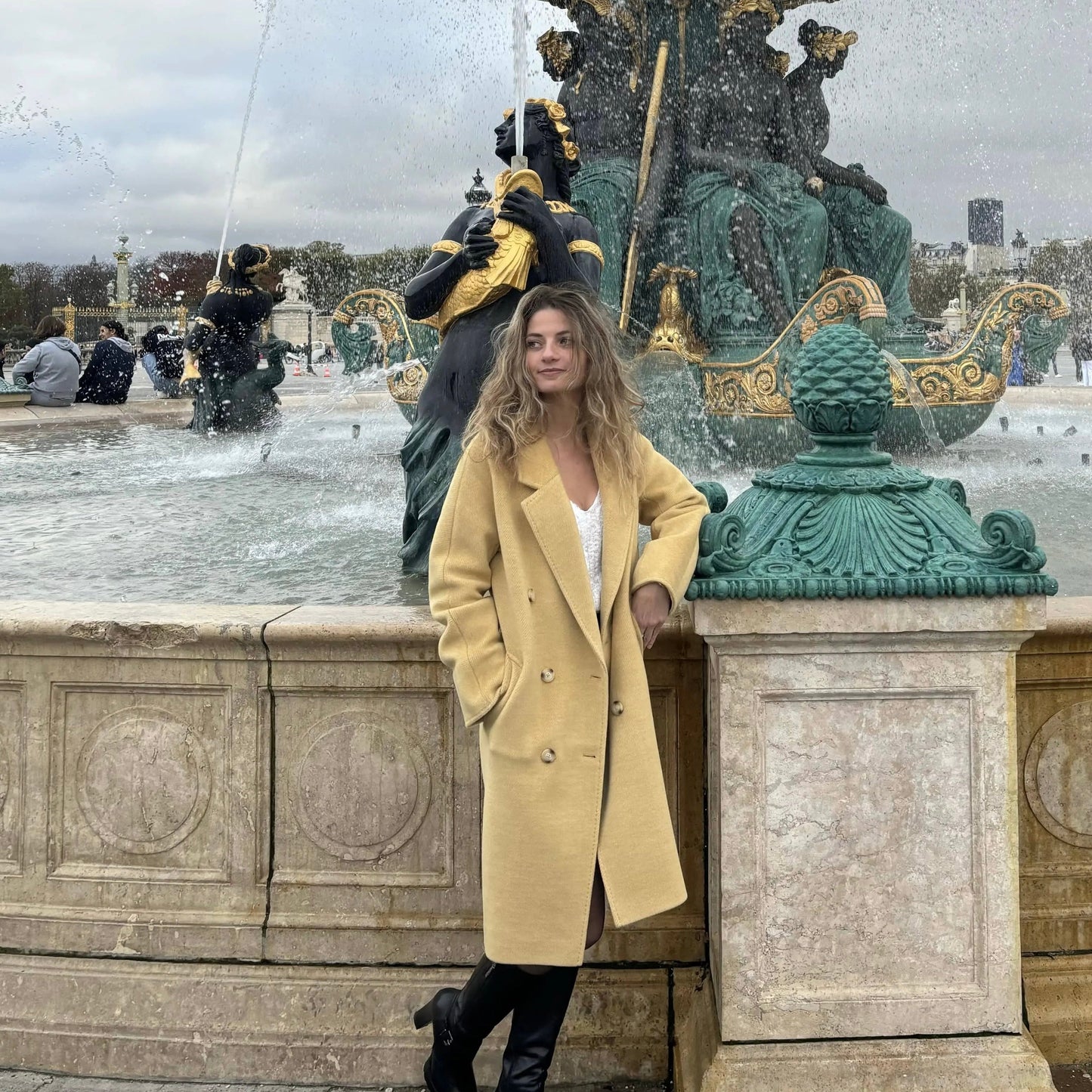 Manteau long laine mérinos femme couleur jaune style elegance