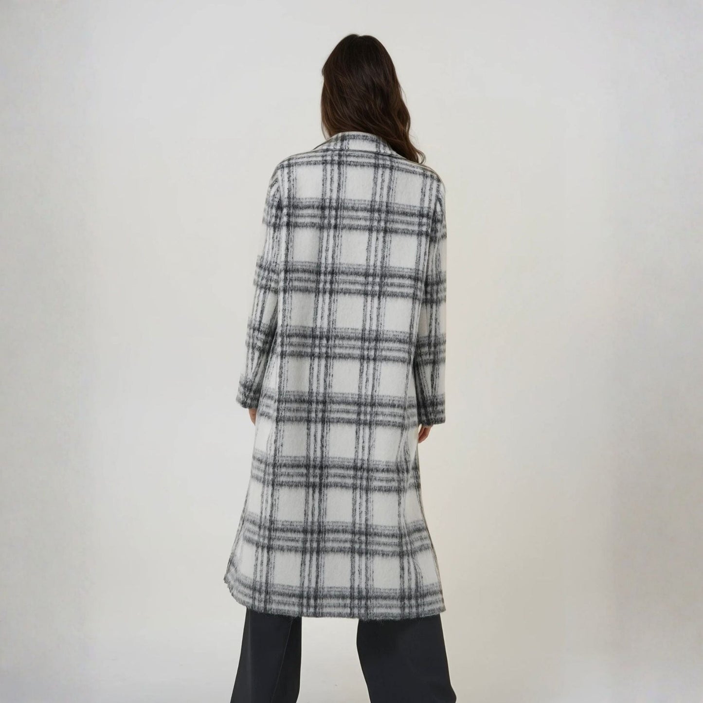 Manteau long laine et mohair pour femme luxe accessible damier