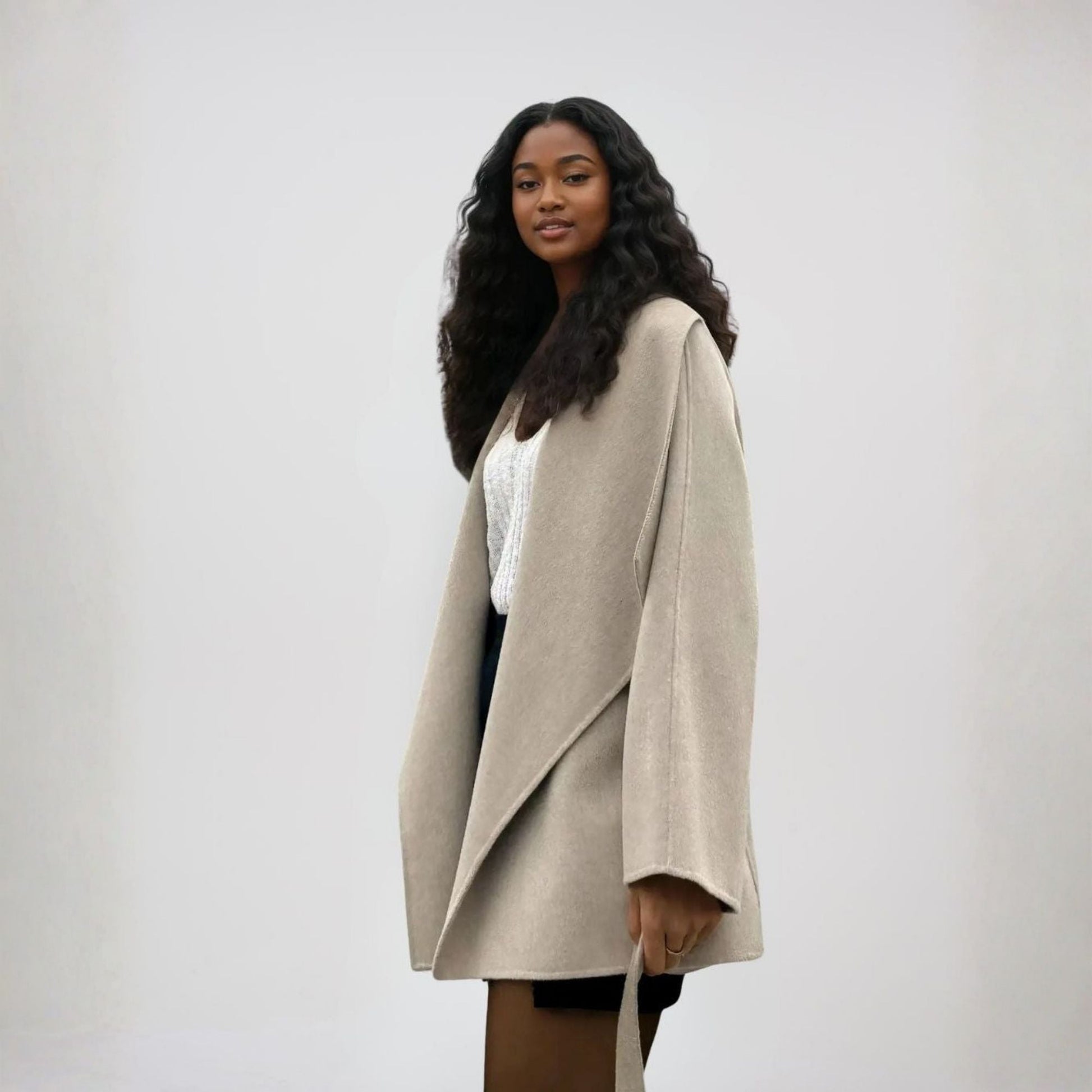 manteau en cachemire court beige ceinture léger et chaud pour un hiver confortable