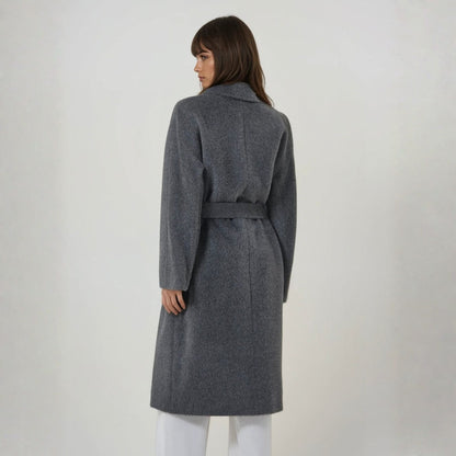 Manteau long femme laine de suri couleur grise et soyeux